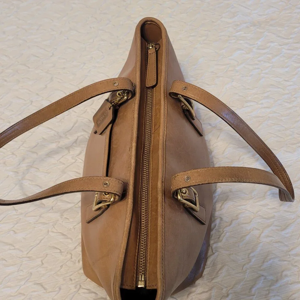 RARE COACH - Vintage Glove-Tanned Cowhide Smooth Leather Legacy Market Tote - Picture 4 of 11